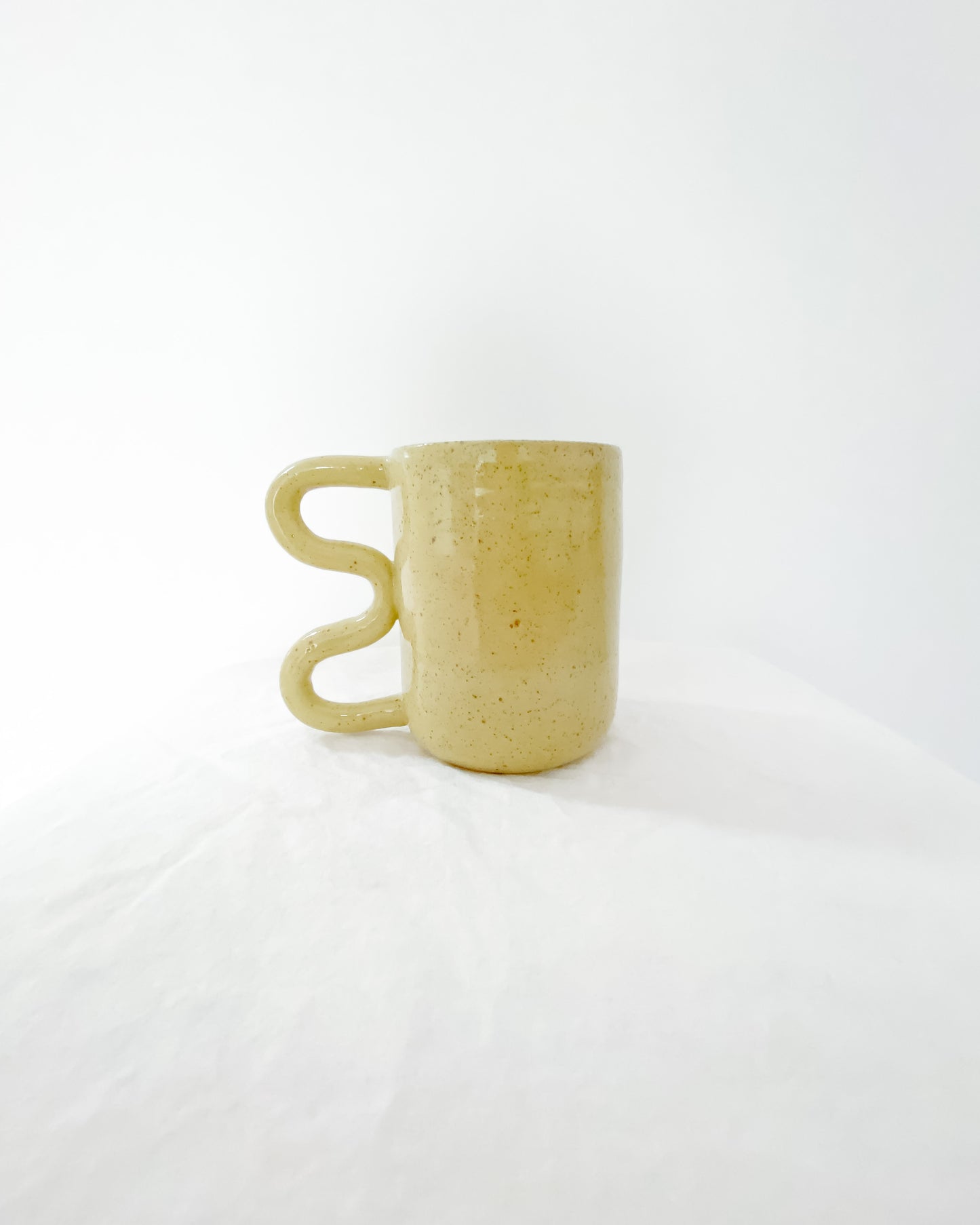 Wavy Mug in chartreuse